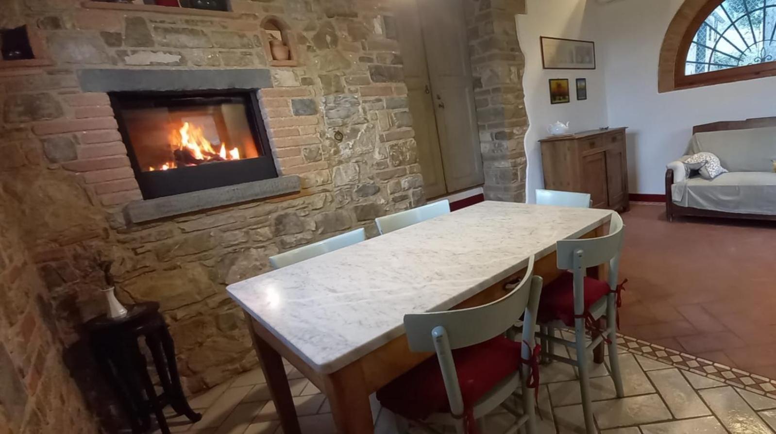 Agriturismo Podere La Cava Mercatale Val Di Pesa ภายนอก รูปภาพ